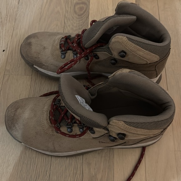 COLUMBIA WOMENS HIKING BOOTS SIZE 10 - Picture 10 of 10